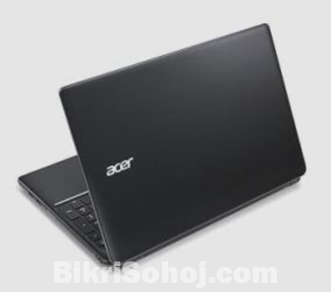 ACER LAPTOP E1-570 with Bag
